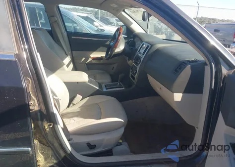 2006 Chrysler 300C from USA, damaged, VIN 2C3LA63H66H309589